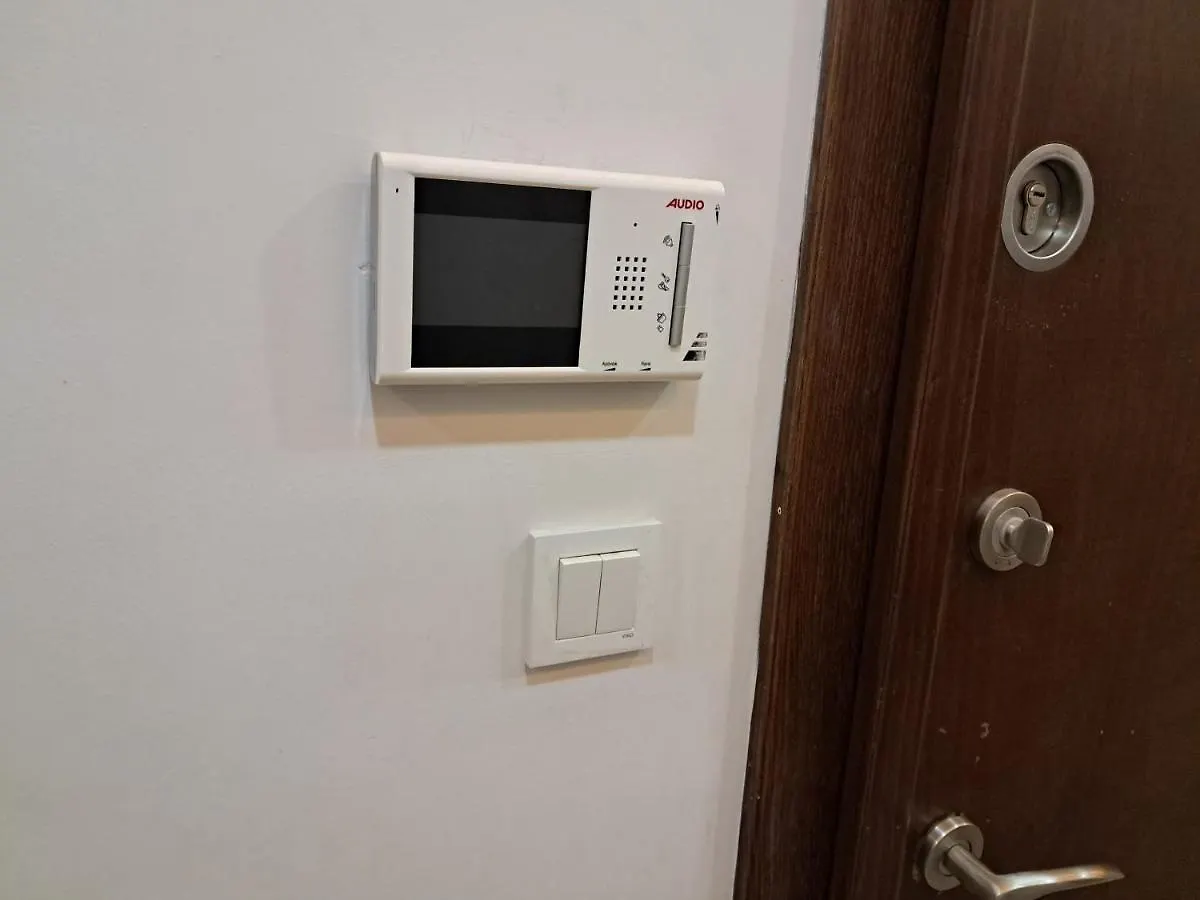 4,E Aksemsettin Mh Sari Abdullah Efendi Sk 11 N 1,2,3 Apartment Istanbul Turkey