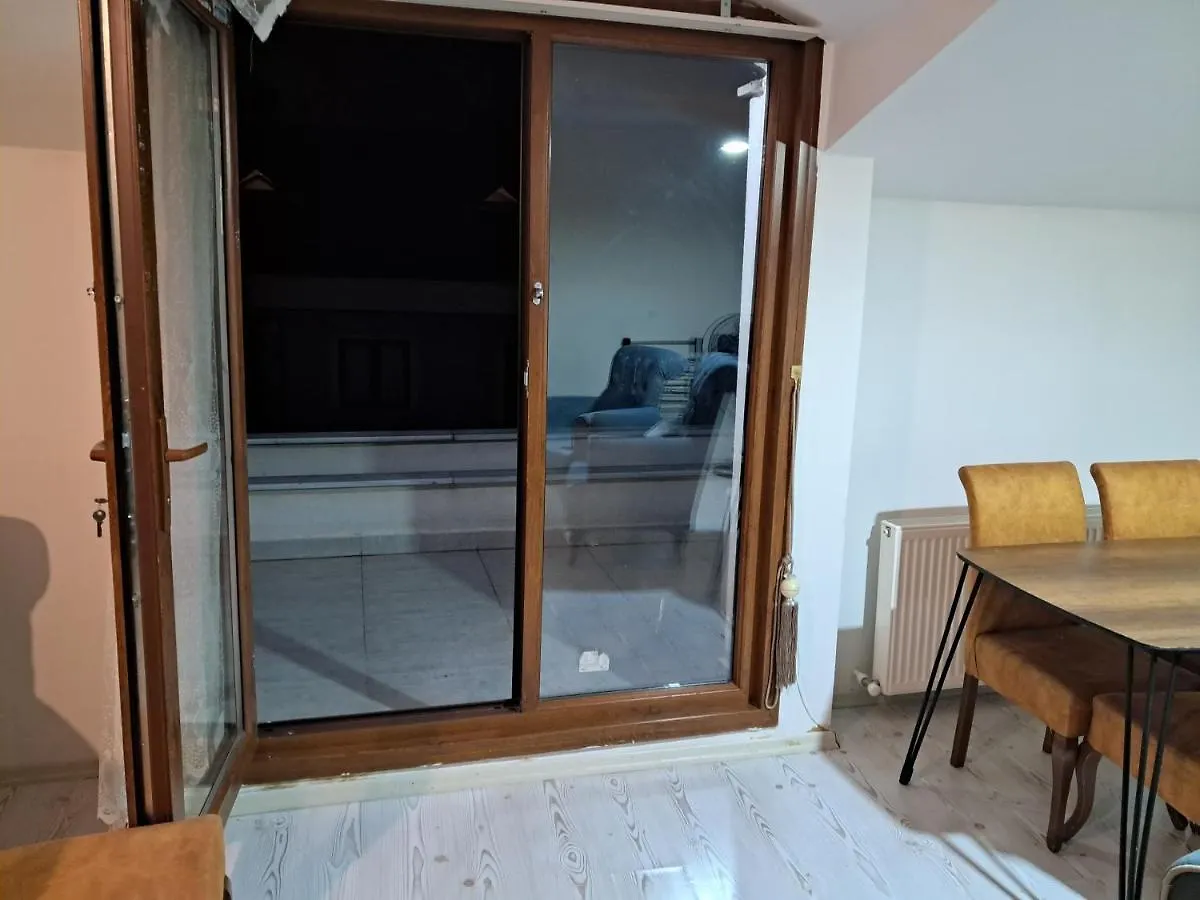 4,E Aksemsettin Mh Sari Abdullah Efendi Sk 11 N 1,2,3 Apartment Istanbul 0*,  Turkey