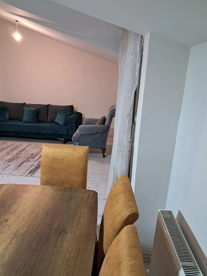 4,E Aksemsettin Mh Sari Abdullah Efendi Sk 11 N 1,2,3 Apartment Istanbul Turkey