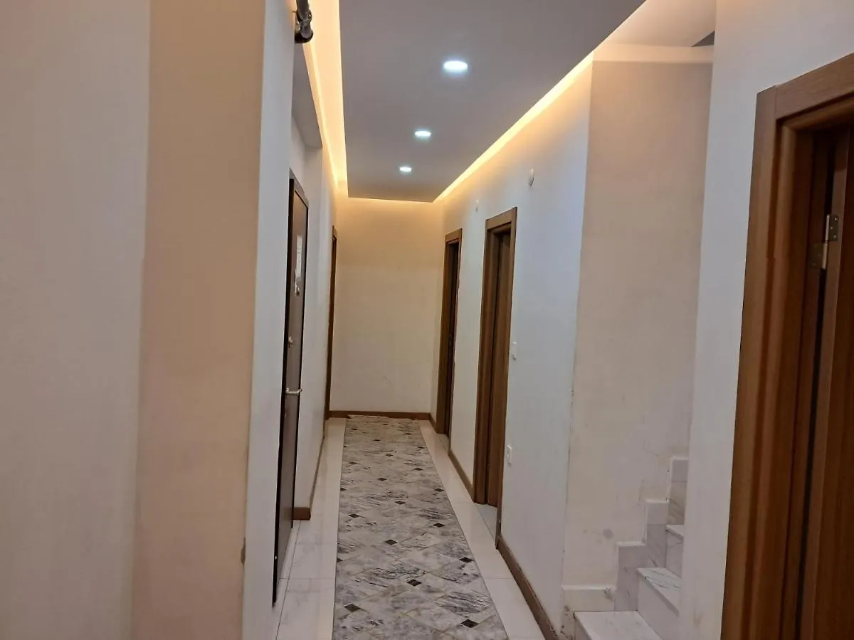4,E Aksemsettin Mh Sari Abdullah Efendi Sk 11 N 1,2,3 Apartment Istanbul