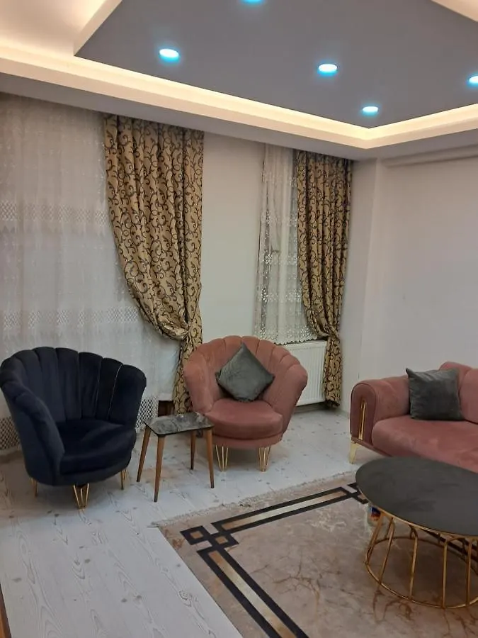 4,E Aksemsettin Mh Sari Abdullah Efendi Sk 11 N 1,2,3 Apartment Istanbul