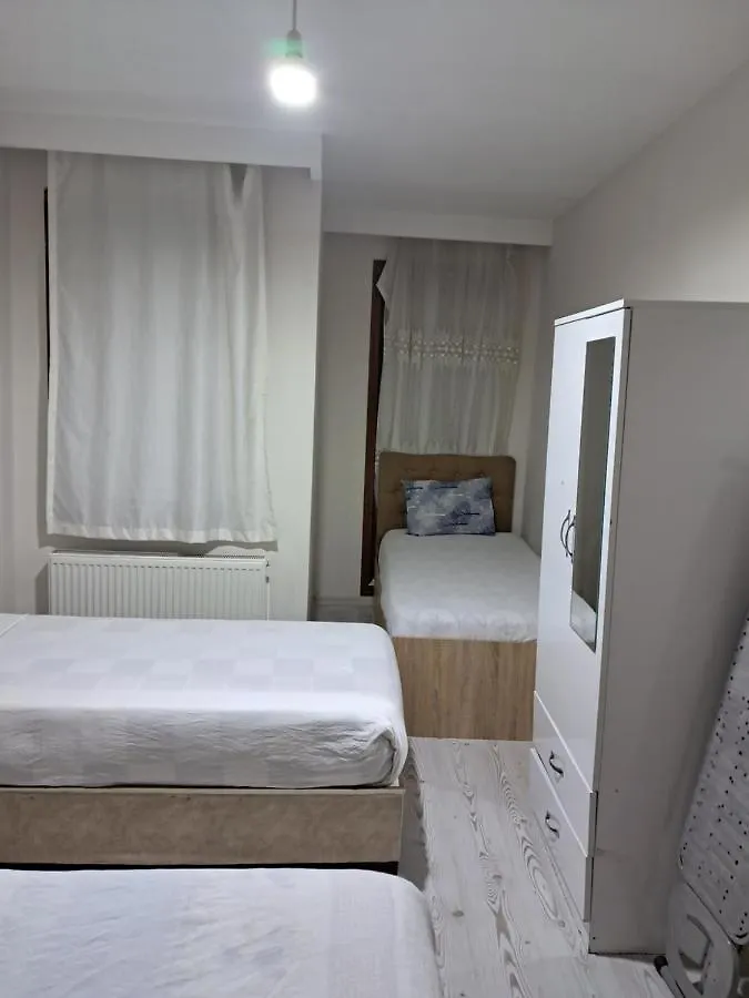 4,E Aksemsettin Mh Sari Abdullah Efendi Sk 11 N 1,2,3 Apartment Istanbul