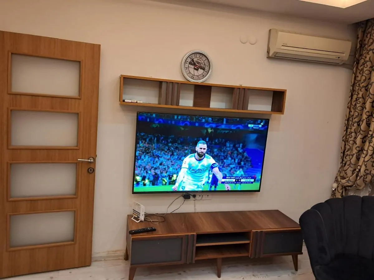 4,E Aksemsettin Mh Sari Abdullah Efendi Sk 11 N 1,2,3 Apartment Istanbul Turkey