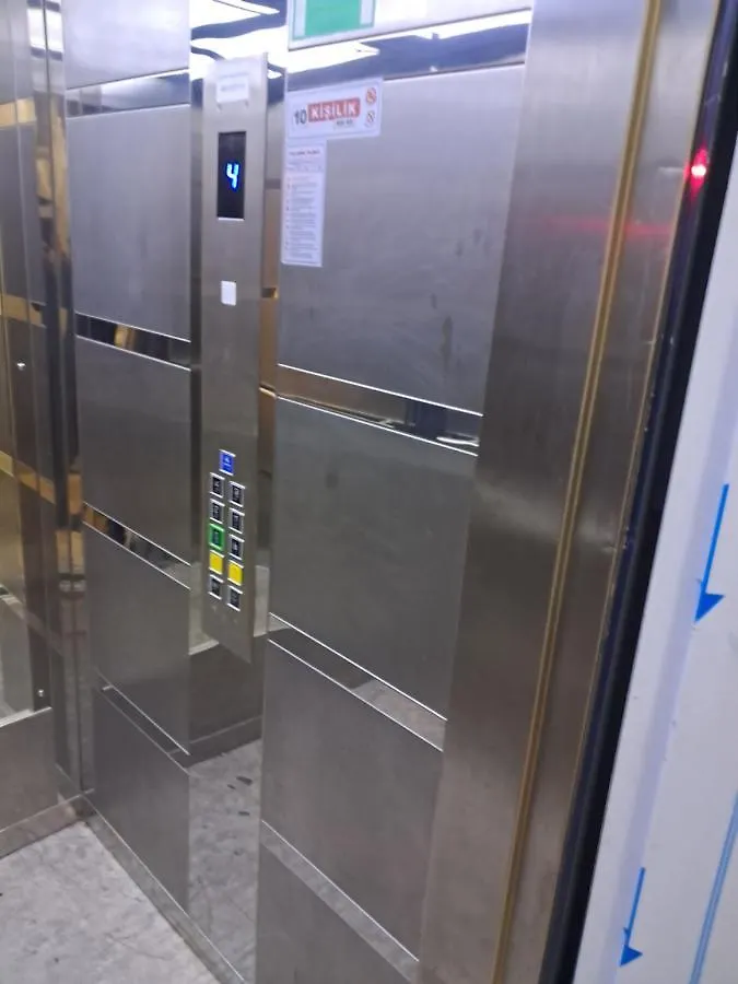 4,E Aksemsettin Mh Sari Abdullah Efendi Sk 11 N 1,2,3 Apartment Istanbul Turkey